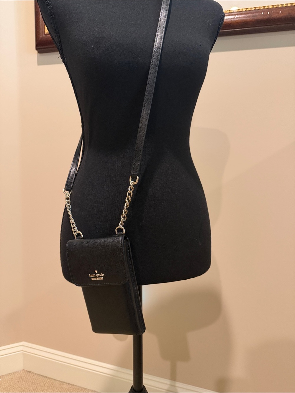 kate spade black leather crossbody phone pouch with gold chain accents